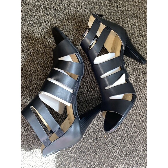 NEW Liz Claiborne 'Gavi' Cognac lack Strap 4" Stacked Heels/Sandals Open Toe 8.5 - Picture 9 of 13